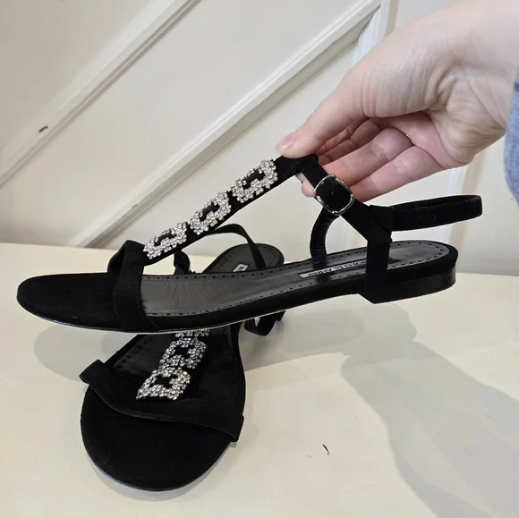 Manolo Blahnik Black Suede Crystal T-Strap Sandals Size 41 - Picture 5 of 8